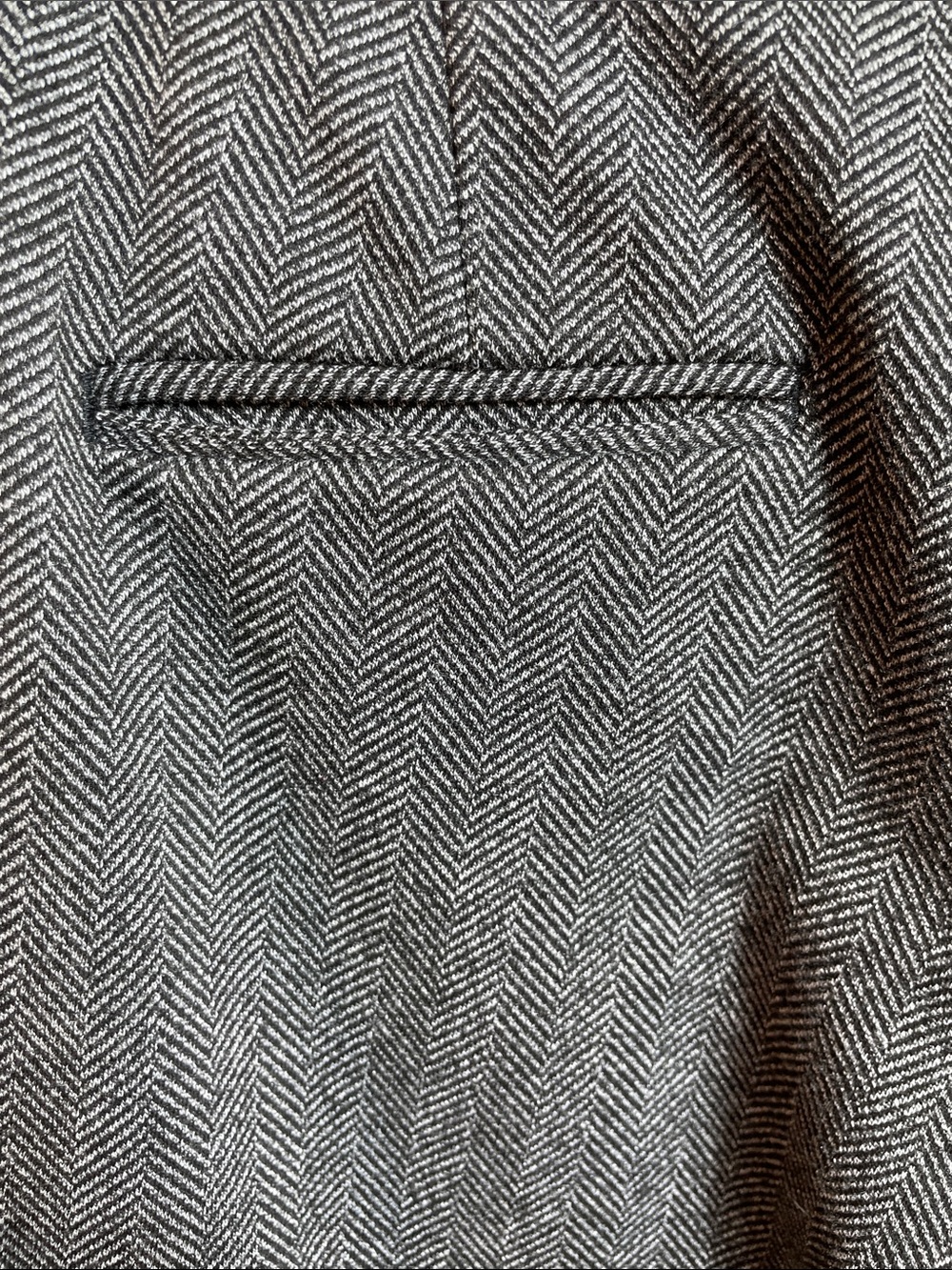 Ann Taylor Petites Herringbone Classic Gray & White Blazer & Pant Suit, 4P, 00P - Picture 10 of 12